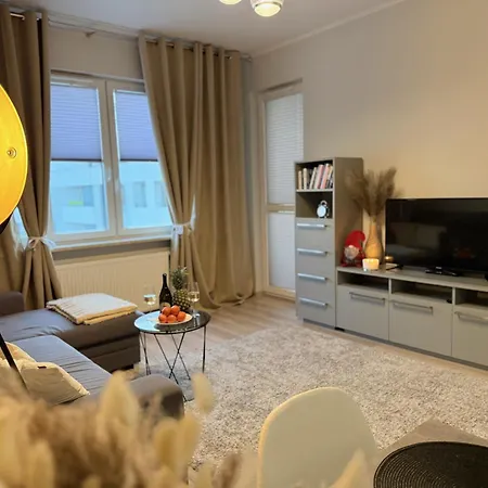 Airport67 Apartment *